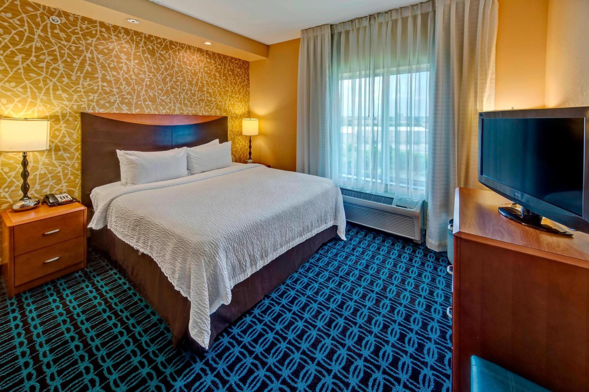 Fairfield Inn And Suites By Marriott Oklahoma City Airport Exterior photo