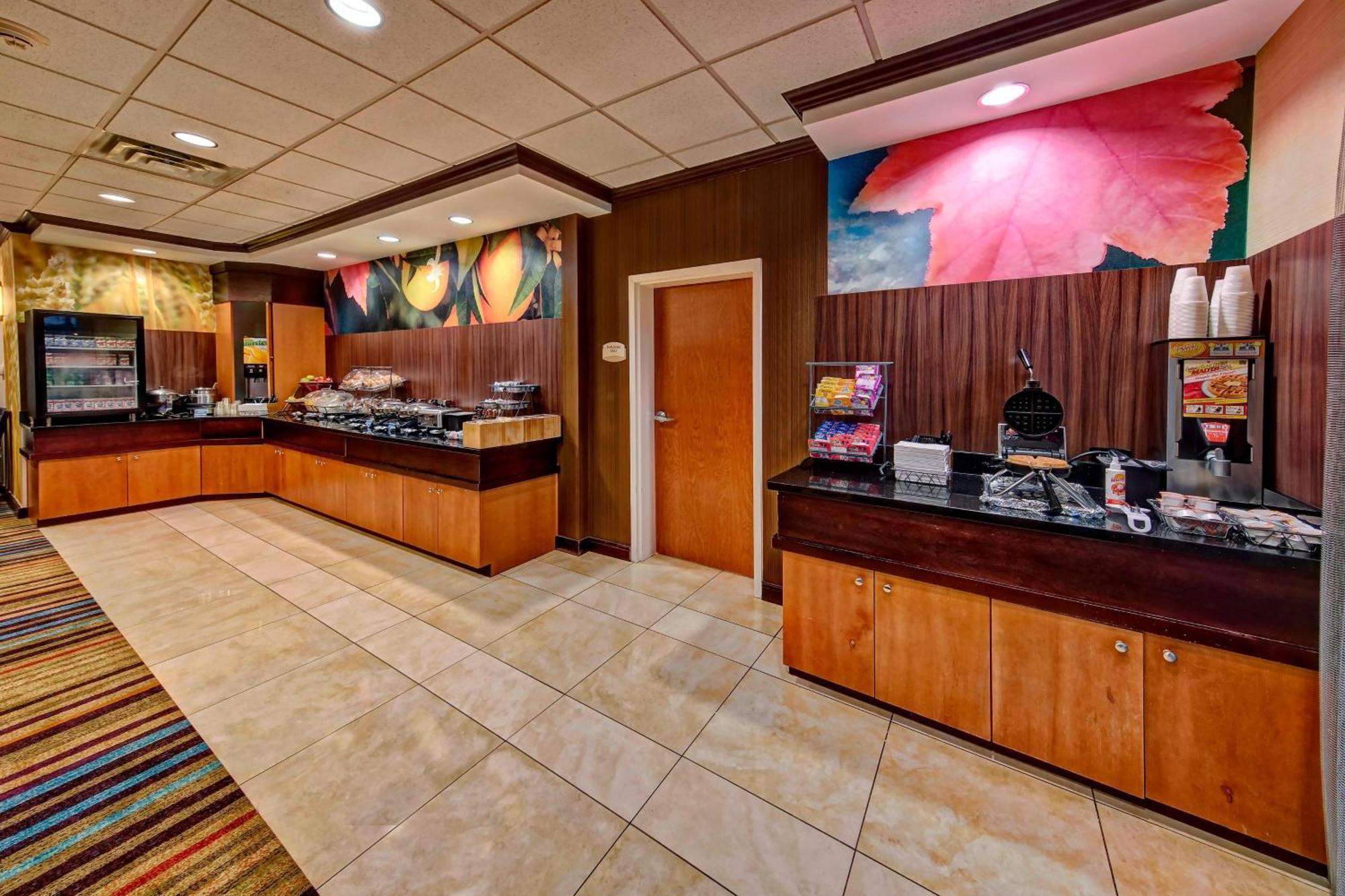 Fairfield Inn And Suites By Marriott Oklahoma City Airport Exterior photo