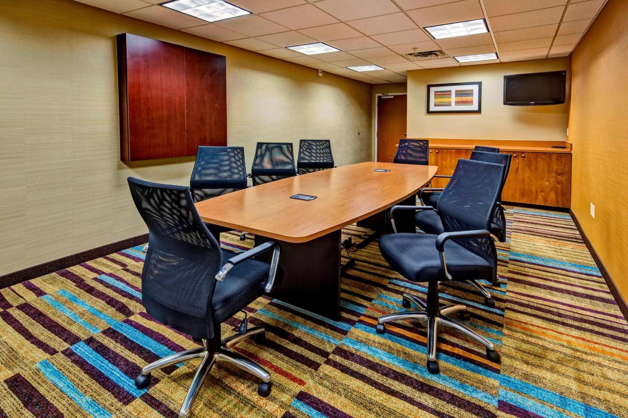 Fairfield Inn And Suites By Marriott Oklahoma City Airport Exterior photo