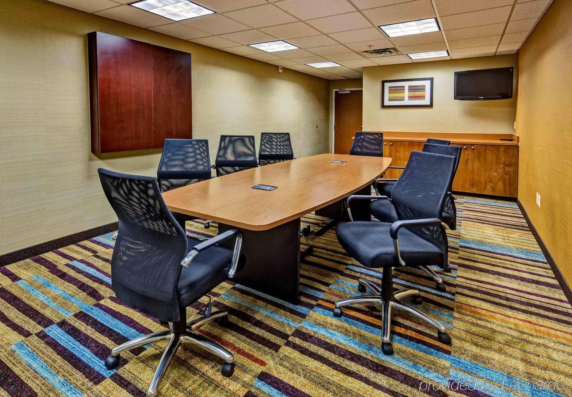Fairfield Inn And Suites By Marriott Oklahoma City Airport Exterior photo